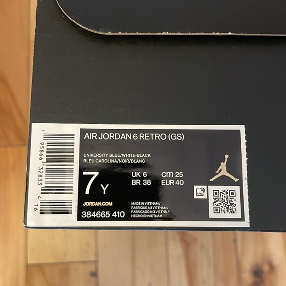 Air Jordan 6 UNC - Picture 6 of 6